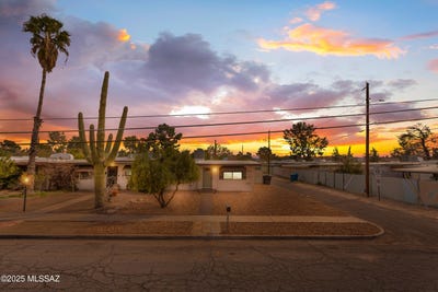 /international/us/5053-s-mountain-avenue-tucson-az-110100302475/