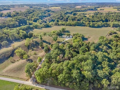 /international/us/7315-roscow-hollow-road-prairie-du-rocher-il-110119958776/