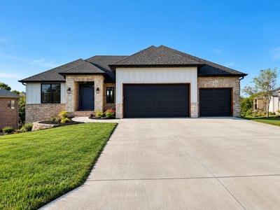 /international/us/1620-w-silver-oak-drive-springfield-mo-110120591466/