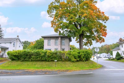 /international/us/1431-route-9-halfmoon-ny-110110244624/