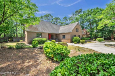 /international/us/2118-gloucester-place-wilmington-nc-110099303756/