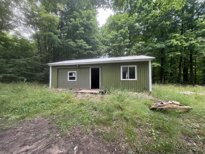 /international/us/3818-n-3-1-2-road-mesick-mi-110109194410/