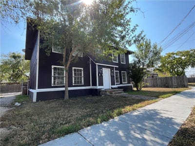 /international/us/907-elizabeth-street-corpus-christi-tx-110103118813/