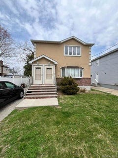 /international/us/24509-148th-road-rosedale-ny-110108341148/