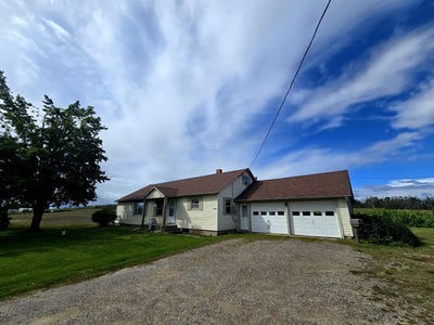 /international/us/2108-goslow-road-gaylord-mi-110102740796/
