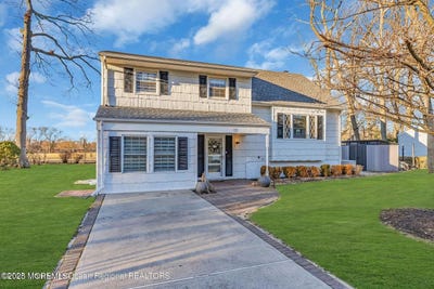 /international/us/17-roslyn-drive-oakhurst-nj-110103032803/