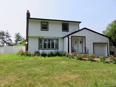 /international/us/10-elderwood-ln-melville-ny-110108739823/