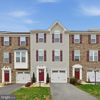 /international/us/105-trout-lily-drive-lake-frederick-va-110107613294/