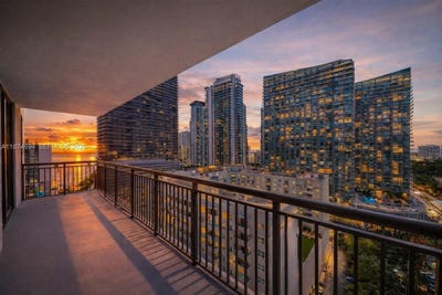/international/us/999-sw-1st-ave-1903-miami-fl-110102170536/
