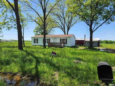 /international/us/1124-gary-avenue-centralia-il-110099823911/