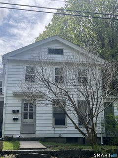 /international/us/267-rockwell-street-winchester-ct-110107663731/
