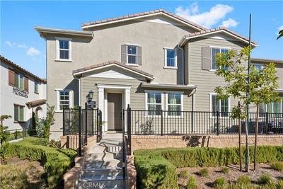 /international/us/5604-altamura-way-fontana-ca-110105193334/