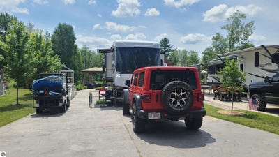 /international/us/6100-larson-road-south-boardman-mi-110100853527/