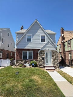 /international/us/176-65-132nd-avenue-springfield-gardens-ny-110108694854/