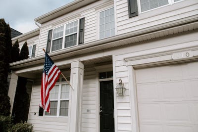 /international/us/110-quinton-oaks-circle-stephens-city-va-110107606079/