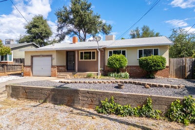 /international/us/1922-vale-drive-redding-ca-110108340096/