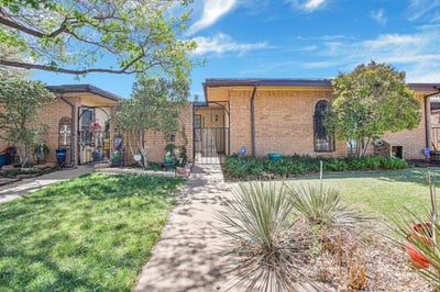 /international/us/5019-27th-street-lubbock-tx-110106949375/