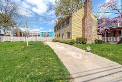 /international/us/317-s-mill-street-lexington-ky-110107349823/