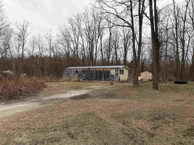 /international/us/195-pink-school-road-canton-ny-110106929070/
