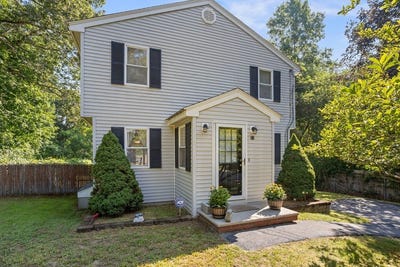 /international/us/32-sherburne-ave-tyngsborough-ma-110101231937/