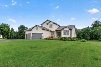 /international/us/20365-eidelweiss-street-nw-oak-grove-mn-110110328325/