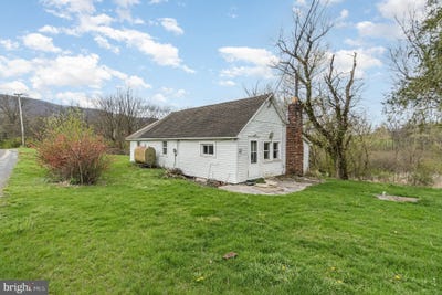 /international/us/17776-springtown-road-fannettsburg-pa-110098853158/