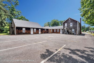 /international/us/45-main-street-holmdel-nj-110077635361/