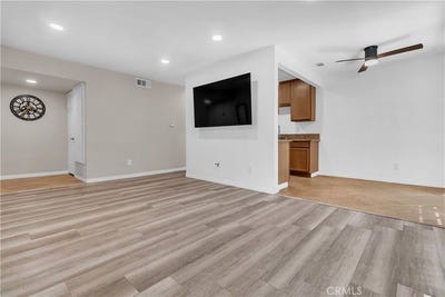 /international/us/1480-w-lambert-road-la-habra-ca-110100617255/