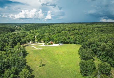 /international/us/584-highway-v-steelville-mo-110100682304/