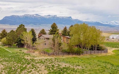 /international/us/51-road-6ut-cody-wy-110108471836/
