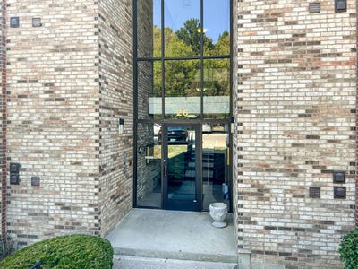 /international/us/26-woodland-hills-drive-southgate-ky-110100797972/
