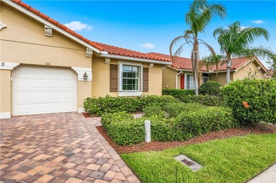 /international/us/6425-oxford-circle-vero-beach-fl-110108468439/