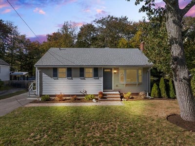 /international/us/220-weymouth-st-holbrook-ma-110106499879/