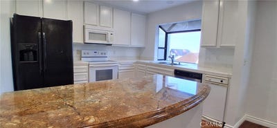 /international/us/22372-caminito-mescalero-laguna-hills-ca-110120589672/