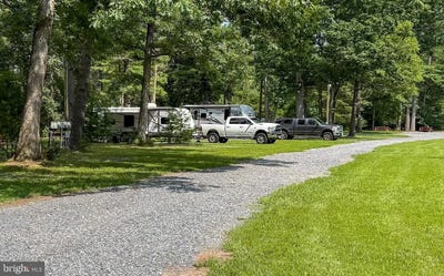 /international/us/7000-6980-chambersburg-road-fayetteville-pa-110119662096/