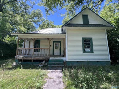 /international/us/404-riley-street-gadsden-al-110108224606/