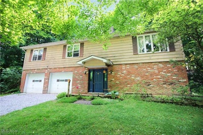 /international/us/8630-williams-road-chardon-oh-110100799575/