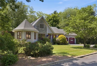 /international/us/32-briarwood-road-lincoln-ri-110108681990/