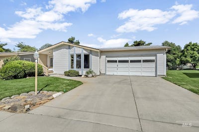 /international/us/8336-w-willowpark-dr-garden-city-id-110100693527/