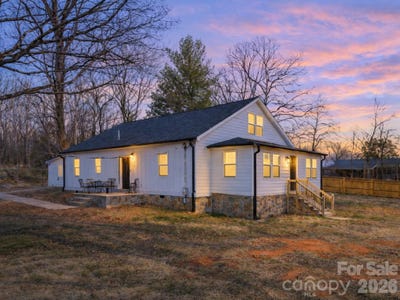 /international/us/2269-drexel-heights-street-morganton-nc-110106061923/