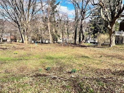 /international/us/2302-longcrest-ave-bethel-park-pa-110107233169/