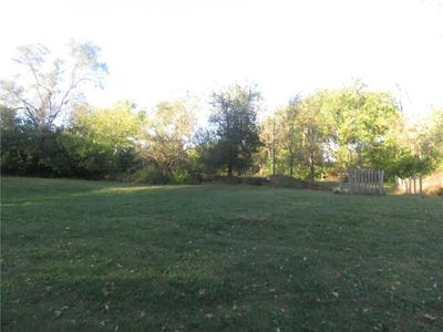 /international/us/6828-vermont-avenue-raytown-mo-110103049925/