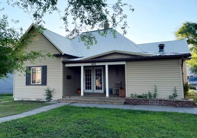 /international/us/605-n-state-st-norton-ks-110101475417/
