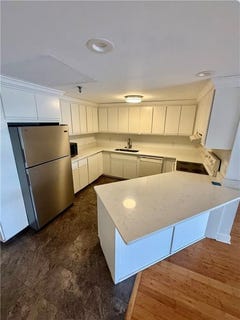 /international/us/1-marina-drive-st-simons-island-ga-110106695181/