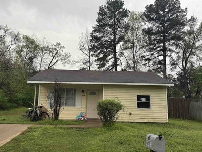 /international/us/419-godfrey-st-gladewater-tx-110106465159/
