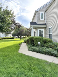 /international/us/1431-westhampton-drive-plainfield-il-110108929839/
