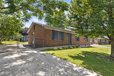 /international/us/159-hickory-road-lawrenceburg-ky-110109242138/