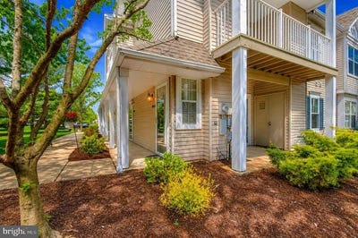 /international/us/906-b-oliphant-lane-mount-laurel-nj-110107584703/
