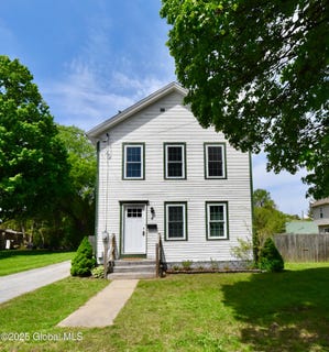 /international/us/4-henry-street-glens-falls-ny-110099482087/