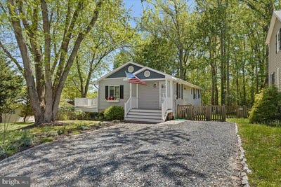 /international/us/3719-3rd-street-north-beach-md-110107631659/